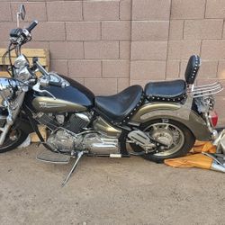 2005 Yamaha Vstar 1100 Classic