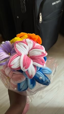 Pipe cleaner flowers