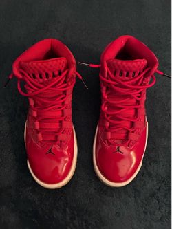 Air Jordan Max Aura 10s all-red/red-white colorway