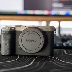 Sony A7c