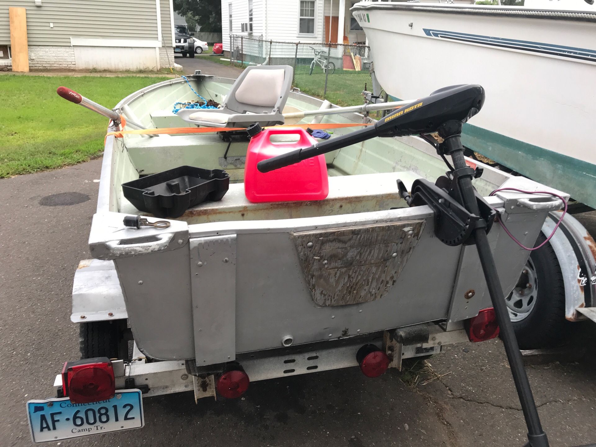 Aluminum boat for sale 12’ with trailer