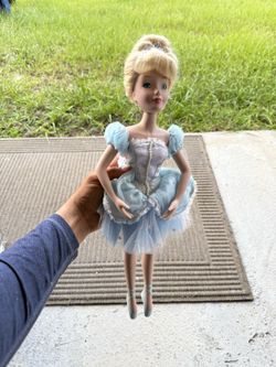 Disney Princess Cinderella 11in Fashion Doll