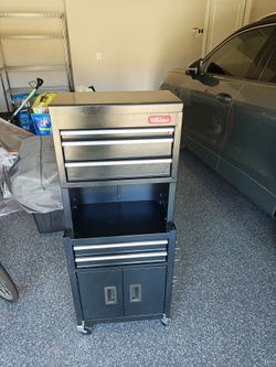 Hyper Tough tool chest