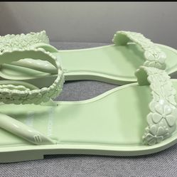 Melissa Vikytor And Rolf Sandals New Size 8