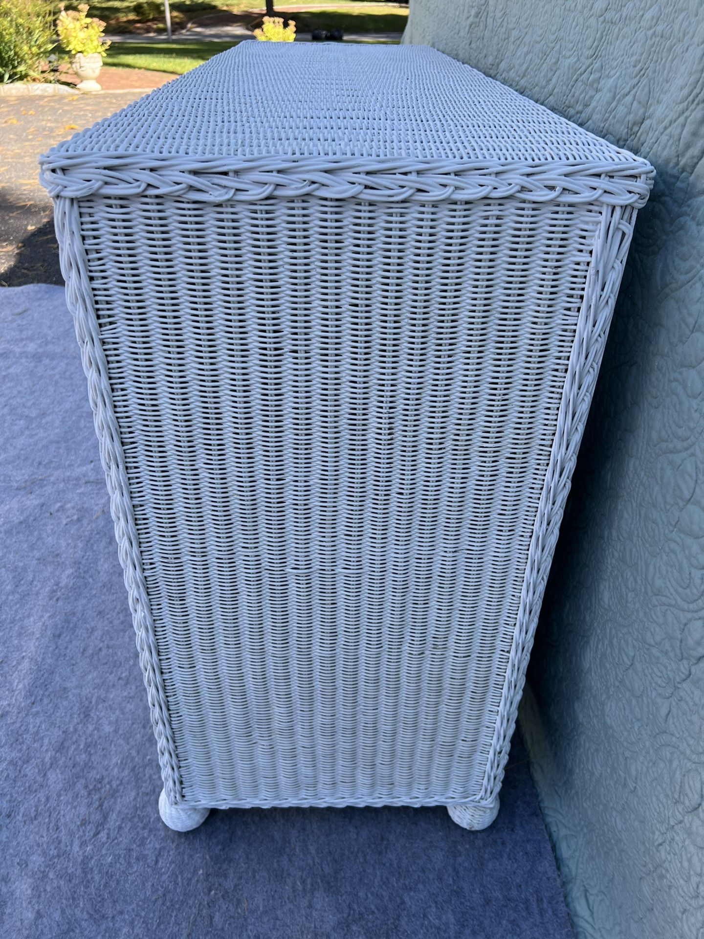 White Wicker Dresser (7 drawers) for Sale in Smithtown, NY OfferUp