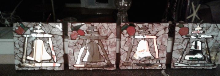Camino Bell Mosaic With Easel