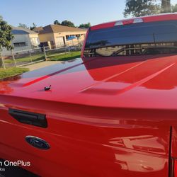 Vendo Tapadera. Es De Una Troka. F 150 2016. NO TIENE NINGÚN YALLON. ESTA COMO NUEVA
