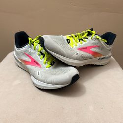 Brooks Launch GTS Running Shoes Womens Size 9.5 White Pink Cushioned 1203741B148
