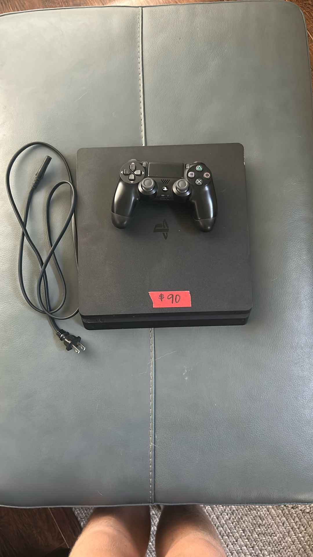 Play Station 4