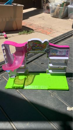 Shopkins toy