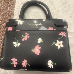 Kate Spade Purse/free Candle W/ Purse Purchase 