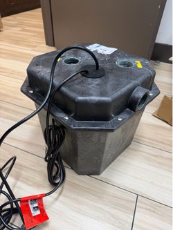 Utility sink pump