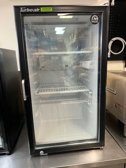 Turbo Air 5 cu ft Glass Door Merchandiser