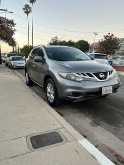 Nissan Murano SUV – Silver