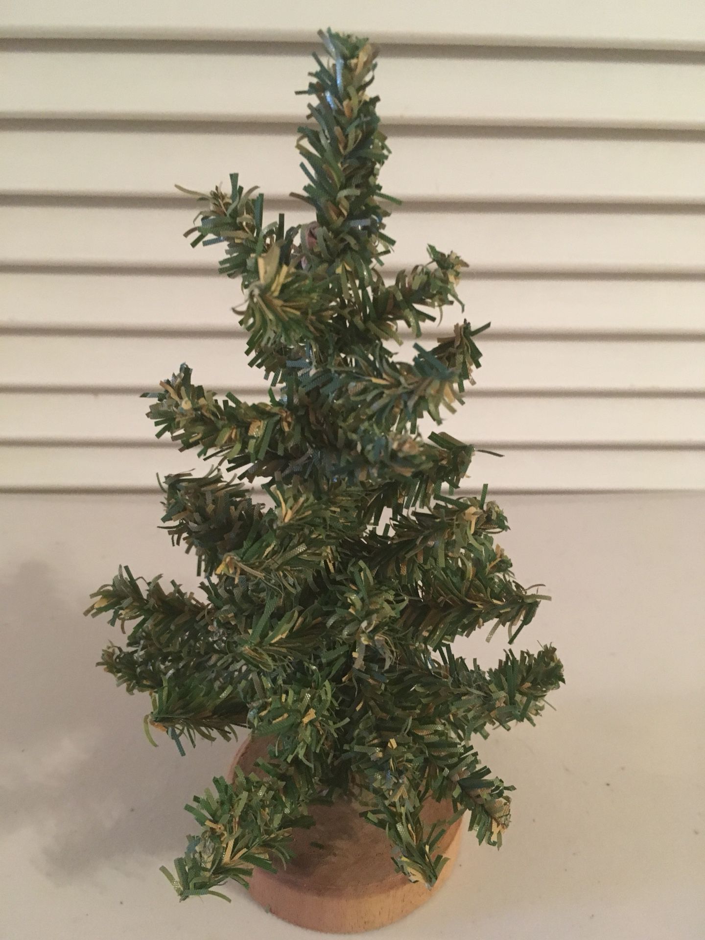 7” Tall Dept. 56 Bendable / Adjustable Evergreen / Christmas Tree