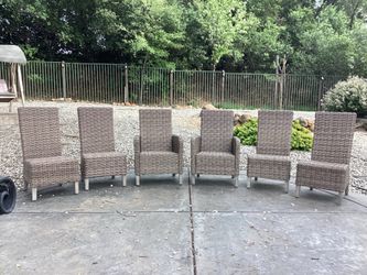 Signature Design by Ashley Beachcroft 6Chairs