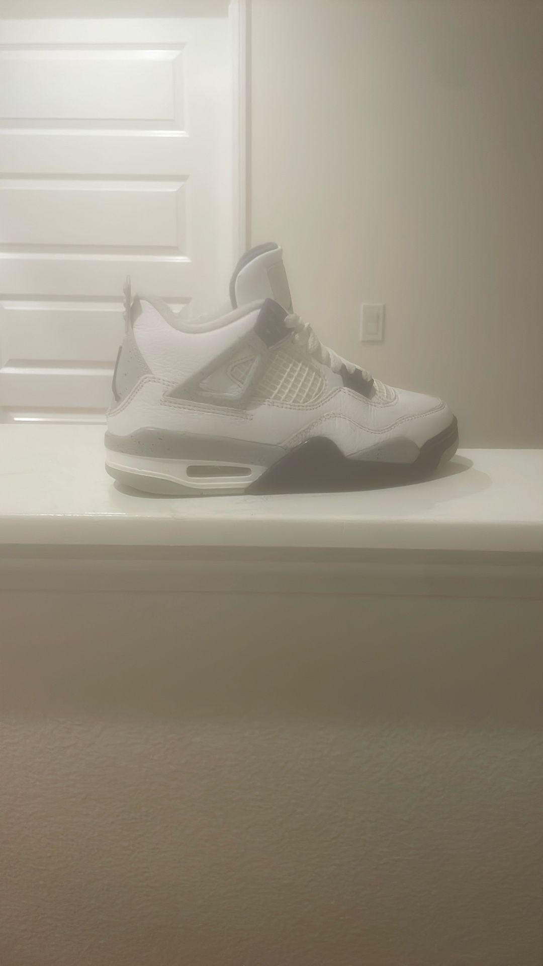 Selling Jordan 4’s Midnight Navy For 115-120 Size 3.5Y