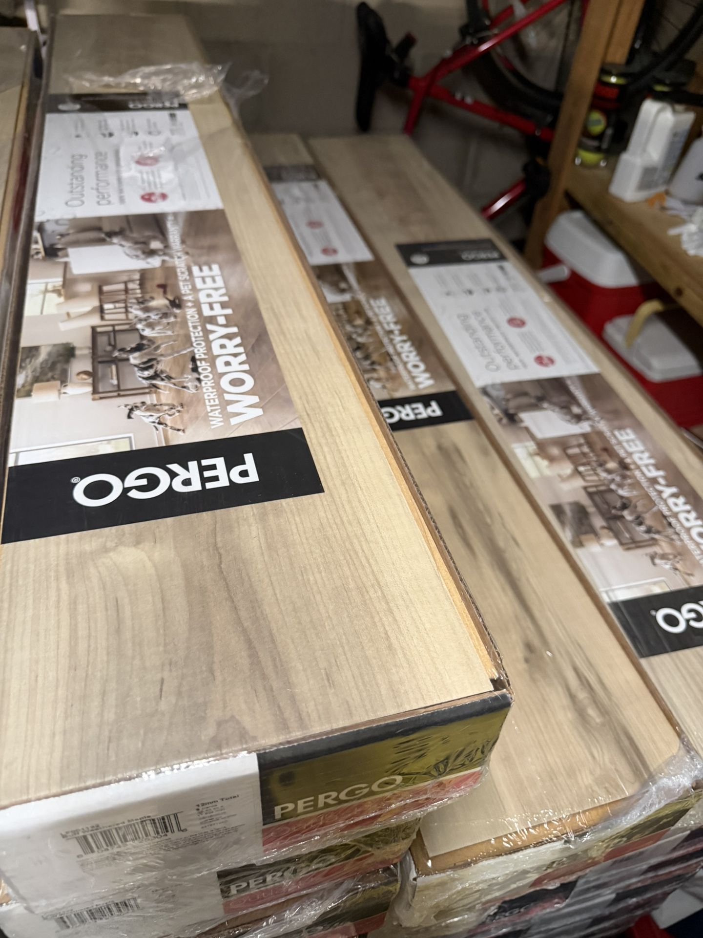 PERGO Outlast+ Buff Weathered - Waterproof Laminate Wood Floor - 2100 SQFT