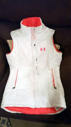 Womens Under Armour puffer Vest