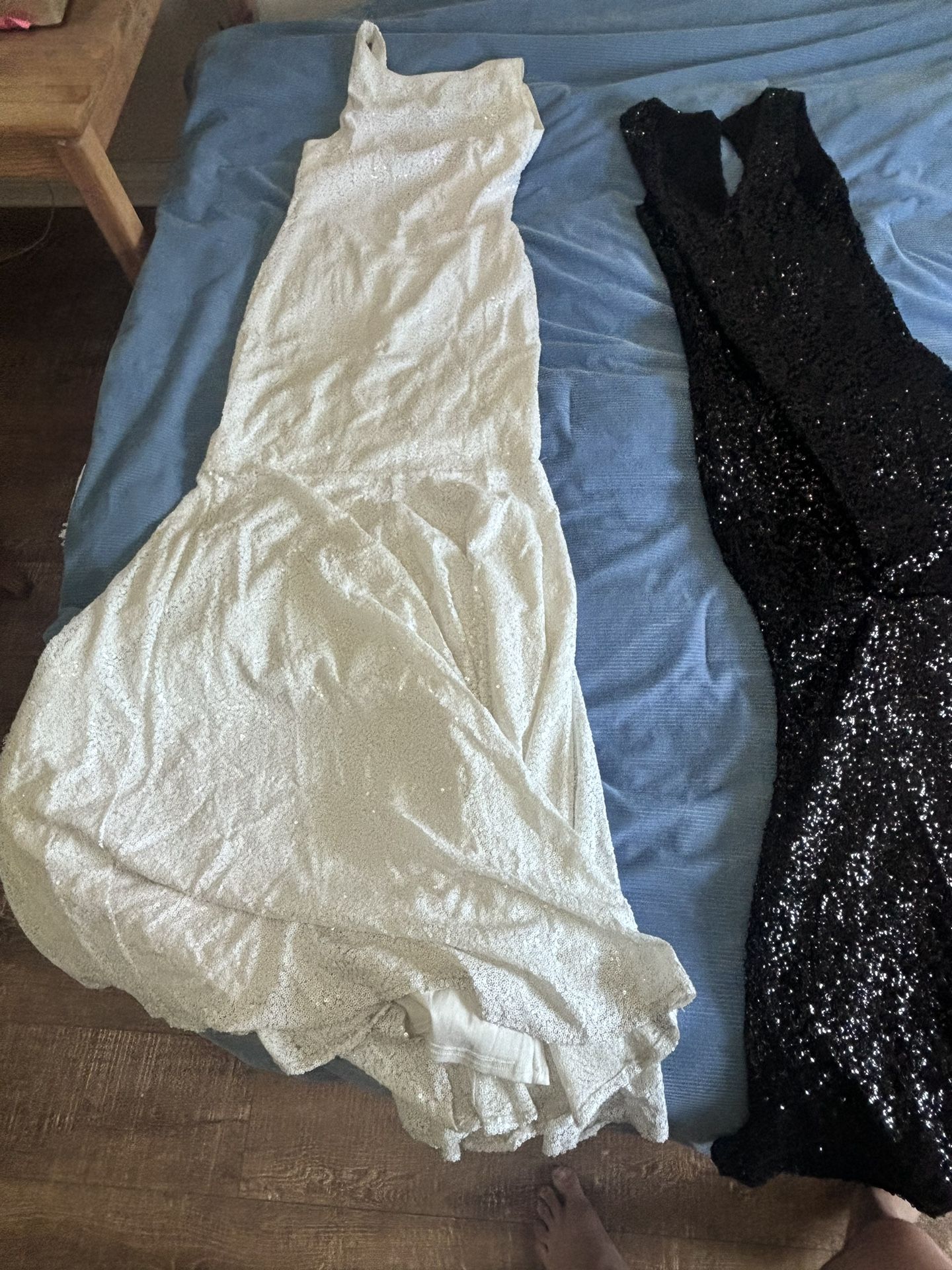 Selling Party Dress Only 1 Time Use Each One 40$