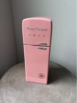 RARE Veuve Clicquot x SMEG Pink Collector's Tin — PRISTINE $36 FIRM