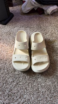 Barley used crocs