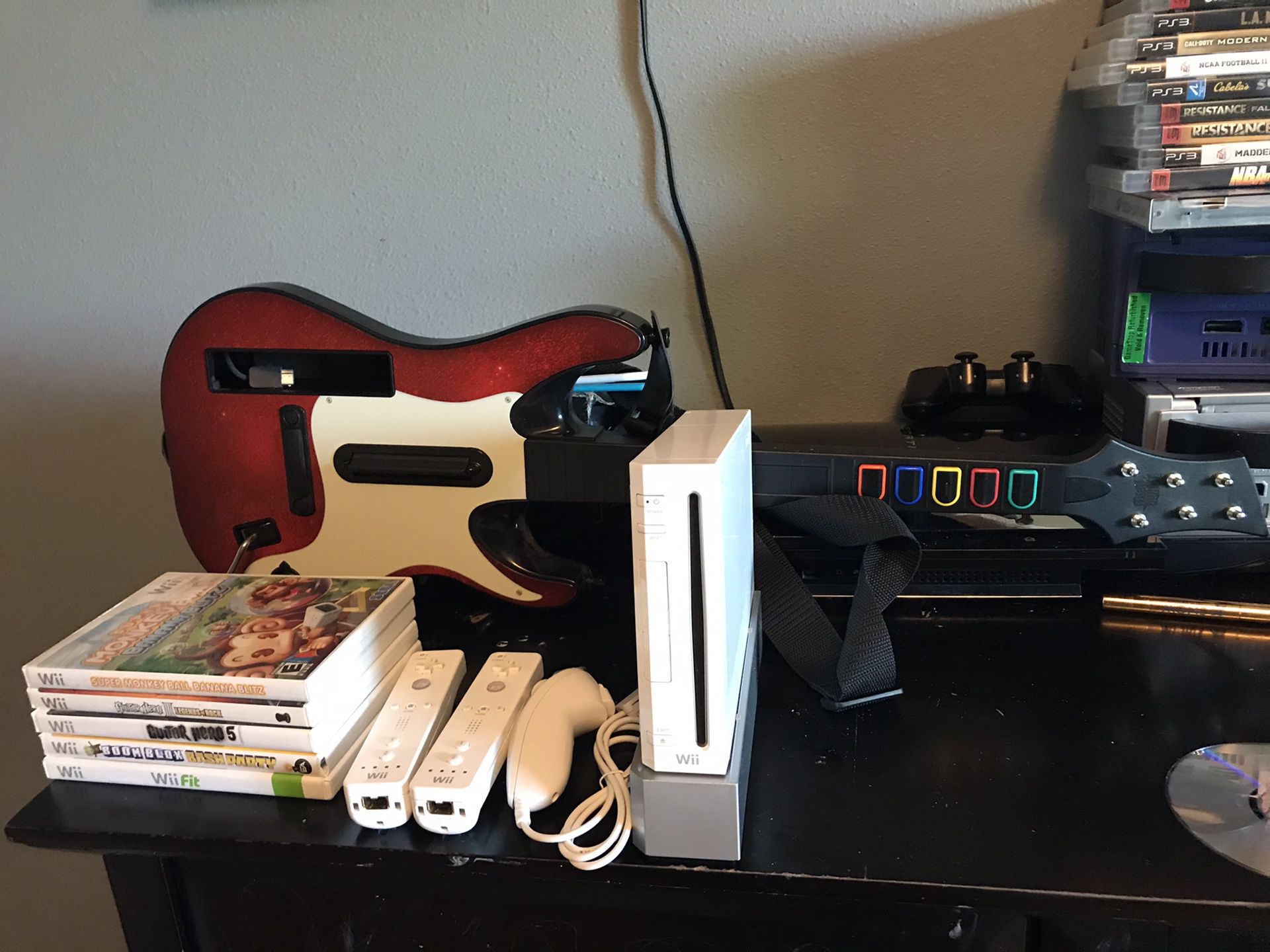 Nintendo Wii System Bundle! + 5 Games! 2 Controllers, Joystick & Guitar 🎸 Ultimate Family Fun! Guitar Hero!