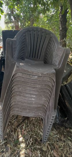 Portable outdoor chairs, price in description