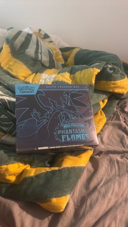 Pokemon ETB Phantasmal flames