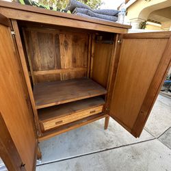 Cabinet, Wooden 