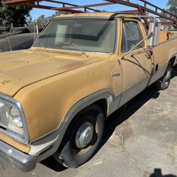72 Dodge D7500 Camper 3/4 Ton Pick Up