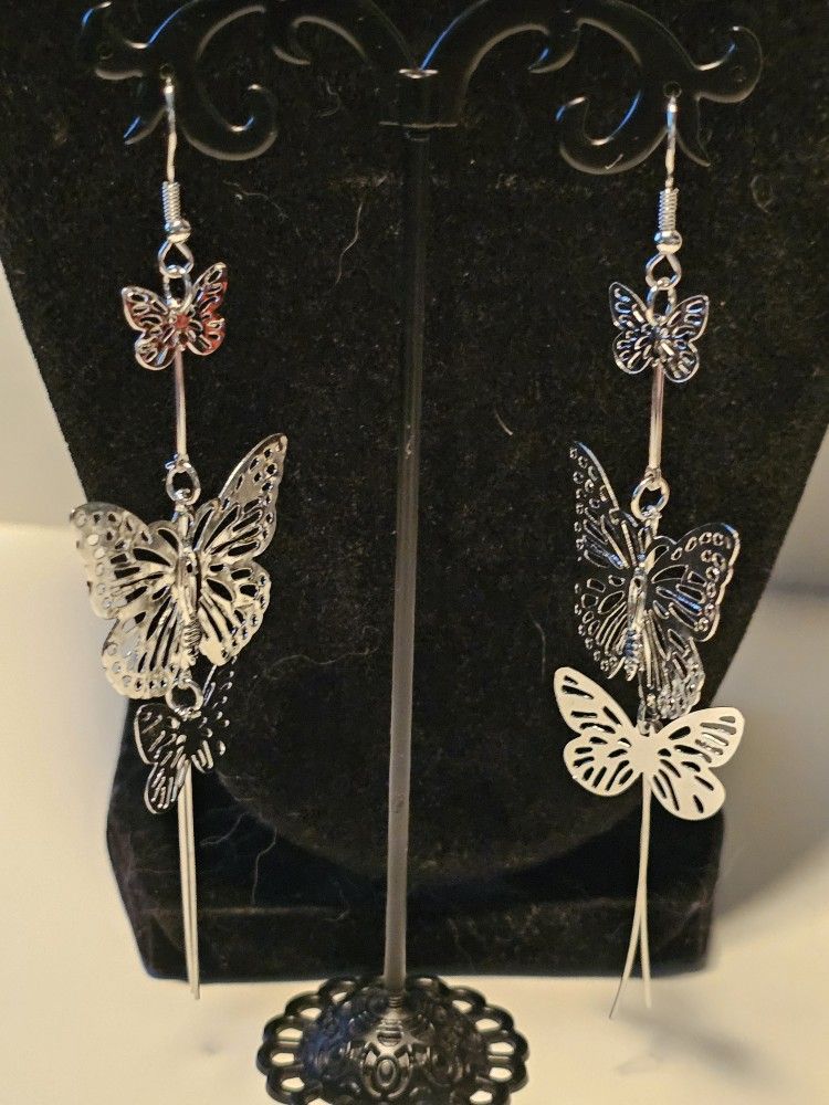 New Beautiful Silver Butterfly Earrings