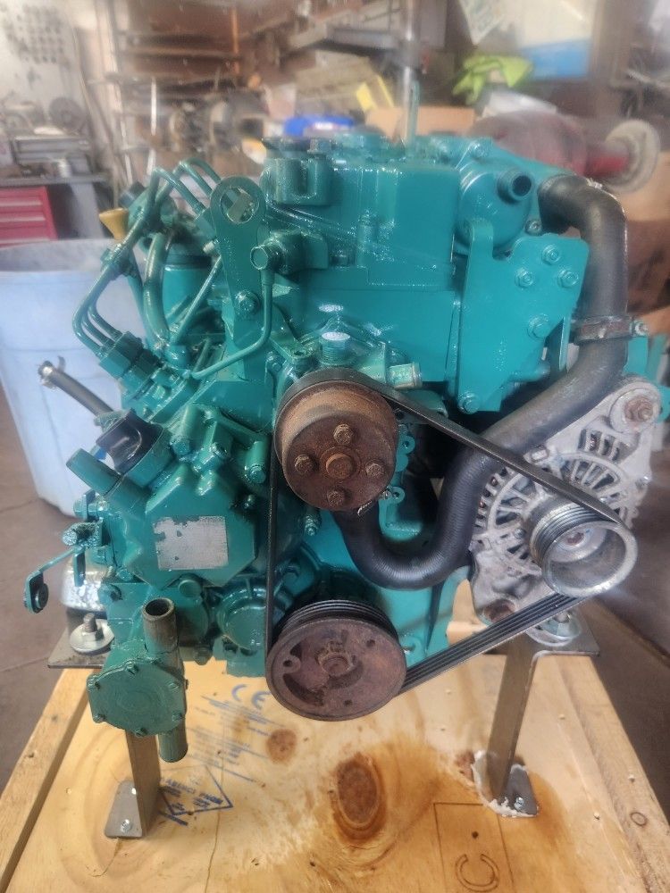 Volvo Penta D130 30hp Marine Diesel Engine for Sale in San Pedro, CA