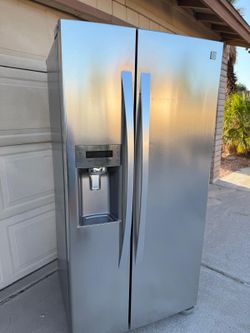 Refrigerator Kenmore Stainless Steel 33wide 66high 