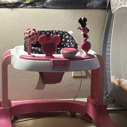 Minnie Mouse Walker Baby 