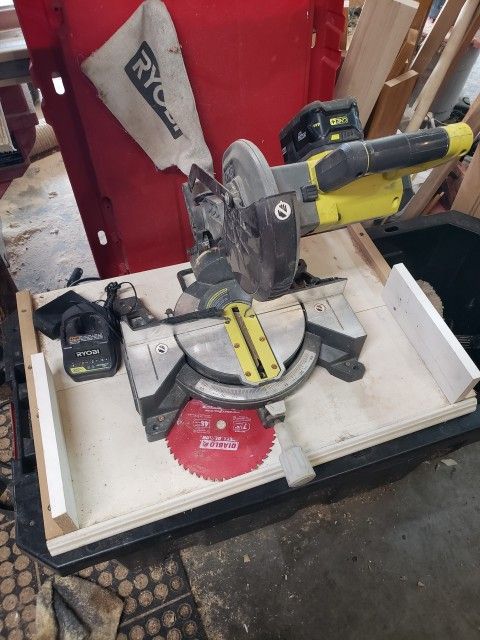 Ryobi 18v 7 1/4 Inch Cordless Miter Saw