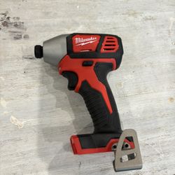 Milwaukee M18 18V Lithium-Ion Cordless 1/4 in. Hex Impact Driver (Tool-Only)