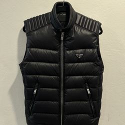 Prada Men’s Black Down Puffer Vest – Size Small 