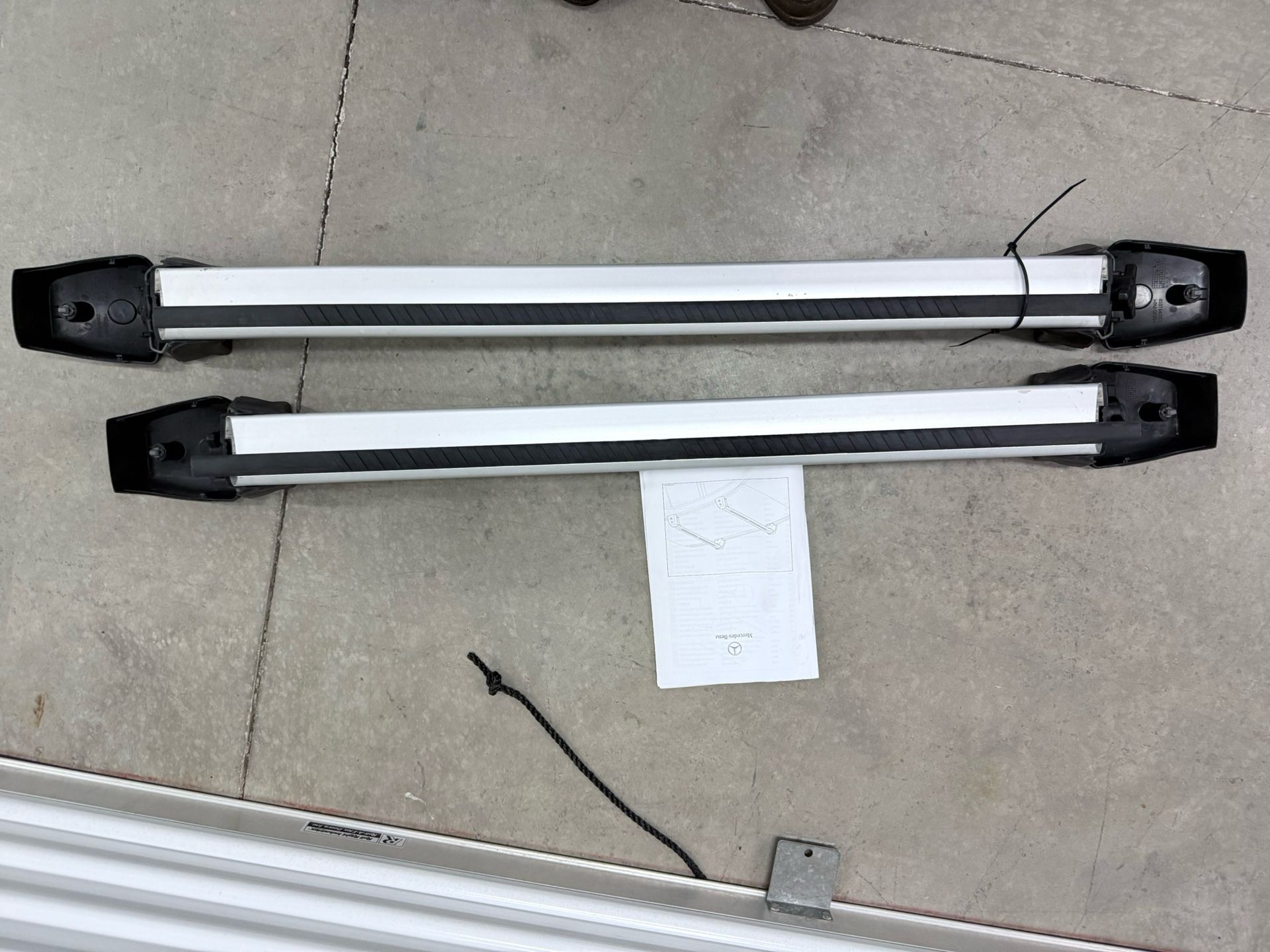 Basic Carrier Bars For Roof Rails - Mercedes-Benz (156-890-00-93).. GLA250