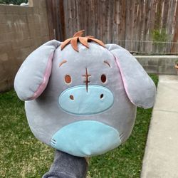 EEYORE SQUISHMALLOW 