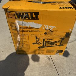 Dewalt Table Saw 8in 