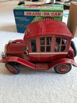 Vintage "Grand-Pa Car" Tin Toy – Made in Japan