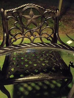 Table and chairs for sale