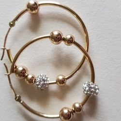 10 K Gold Hoop Earrings. New