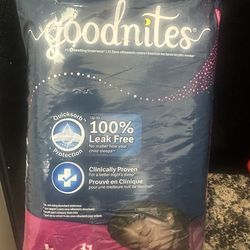 Girls Goodnites 11 count Large 🔴 $5
