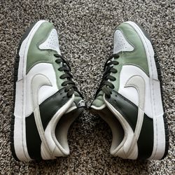 Nike Dunk Low Men’s 10.5 Oil Green 