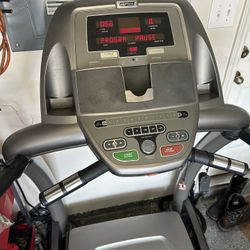 Treadmill 