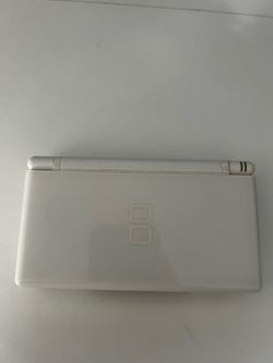 Nintendo DS Lite With Pokemon SoulSilver