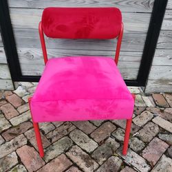 Pink/Red chairs