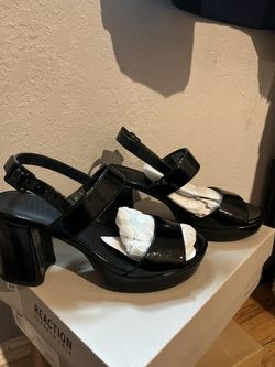 Kenneth Cole Reebeka heel